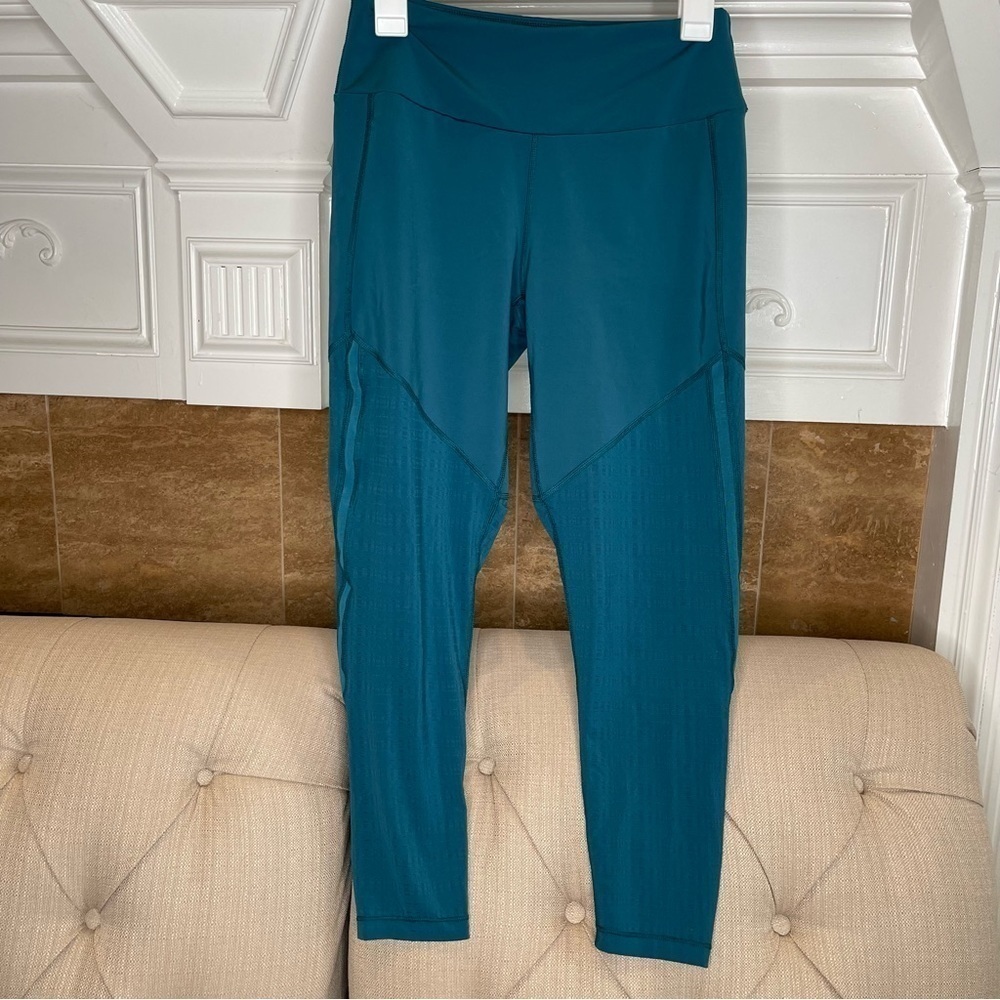 U: The North Face Dayology Teal/ Blue Coral Legging Sz L